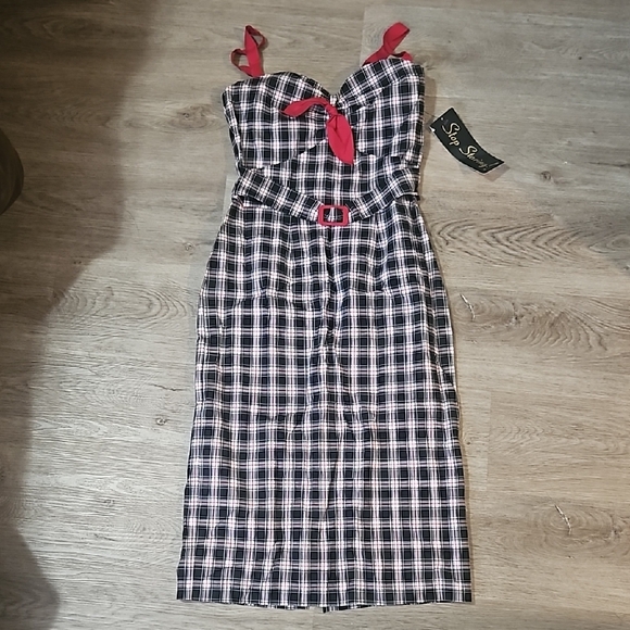 SALE!!🖤Stop Staring Plaid Dress with Red Accents - Picture 1 of 6